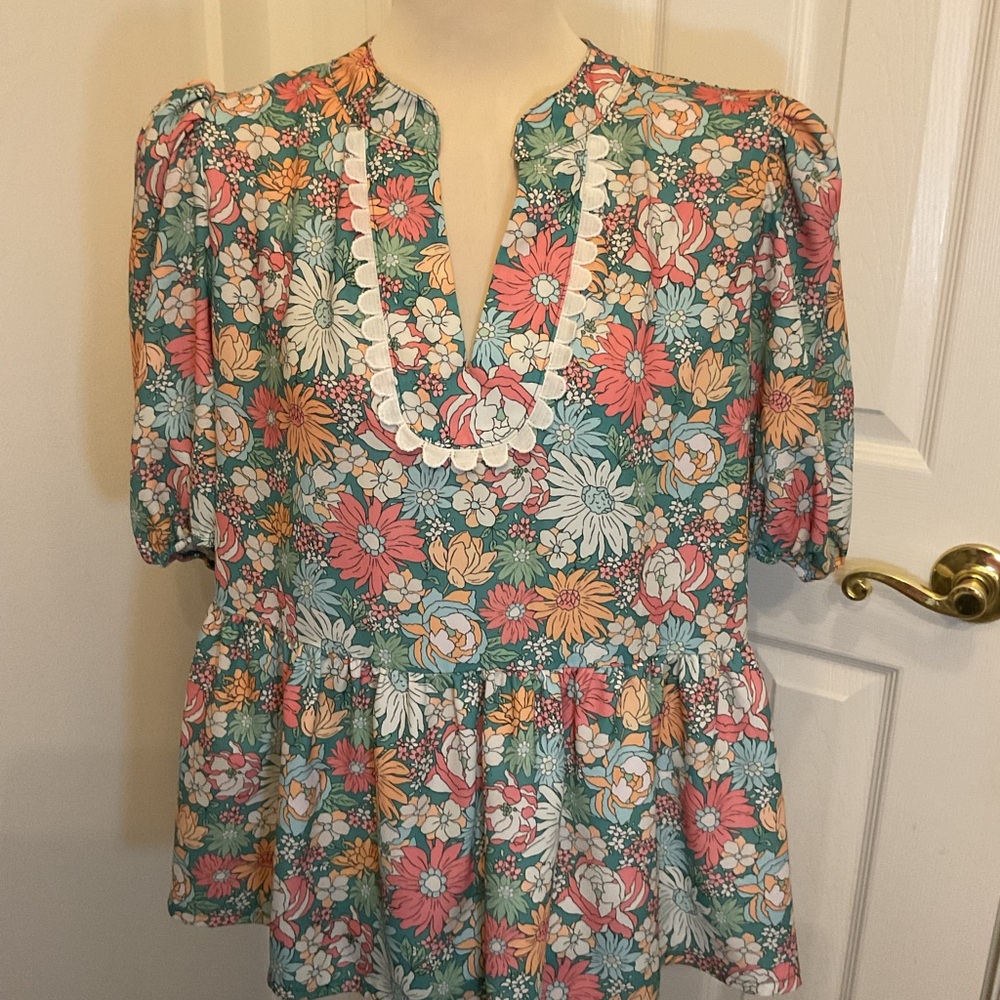 Floral Ric Rac trim top size xl